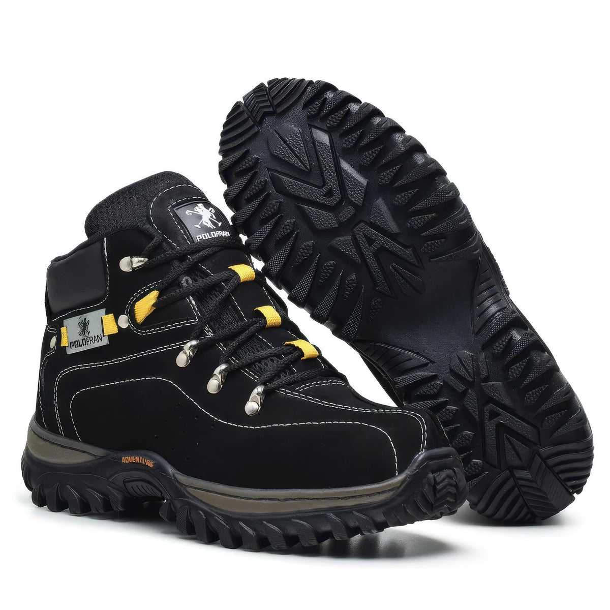 Par de botas Adventure masculinas em nobuck preto com solado tratorado - vista do solado