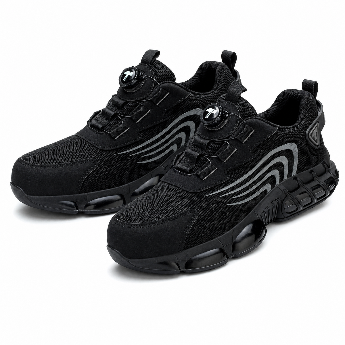 Par de Tênis Masculino Cano Baixo Pulse Kurvo em vista de três quartos sobre fundo branco.